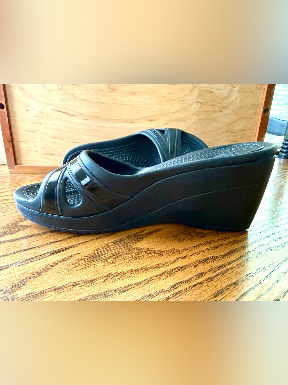 Crocs Women's Black Wedge Heel Summer Slide Sandals, great condition size 7 - Picture 5 of 9